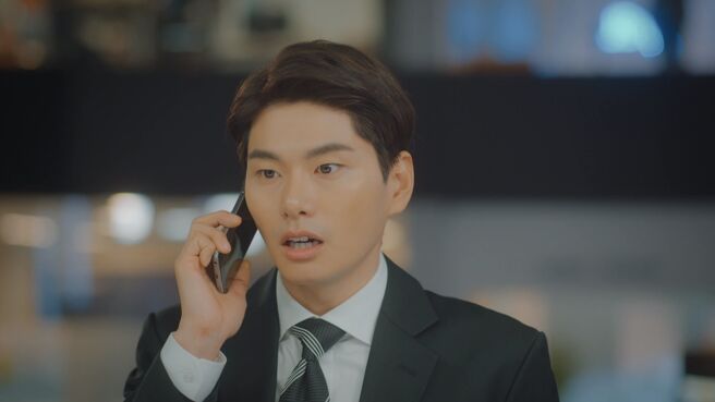 Welcome to Waikiki season 1 episode 14 on Zee5