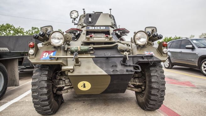 Dallas Car Sharks season 2 episode 16 on Discovery Plus