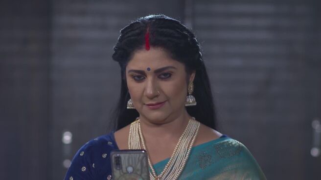 Shree season 1 episode 19 on Zee5