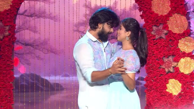 ZEE Kutumba Awards 2025 season 1 episode 2 on Zee5
