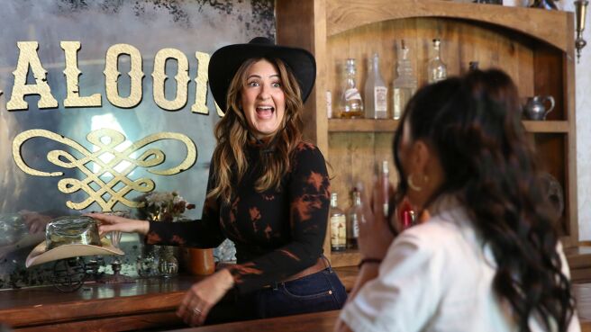 Wild Vacation Rentals season 1 episode 6 on Discovery Plus