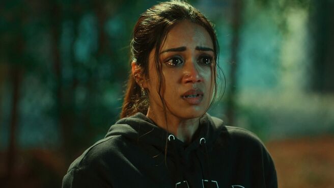 Paruvu season 1 episode 8 on Zee5