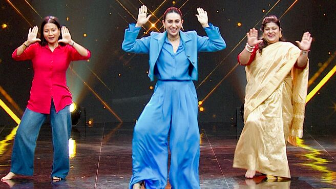 Karisma Kapoor Recreates The Magic Of "Le Gayi" on Sony LIV
