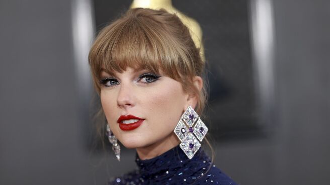Taylor Swift vs Scooter Braun: Bad Blood season 1 episode 1 on DiscoveryPlus