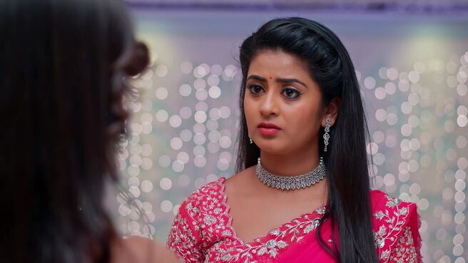 Aval Varuvala season 1 episode 28 on Zee5