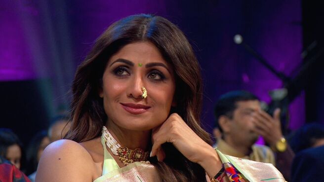ZEE Chitra Gaurav Puraskar 2024 season 1 episode 1 on Zee5