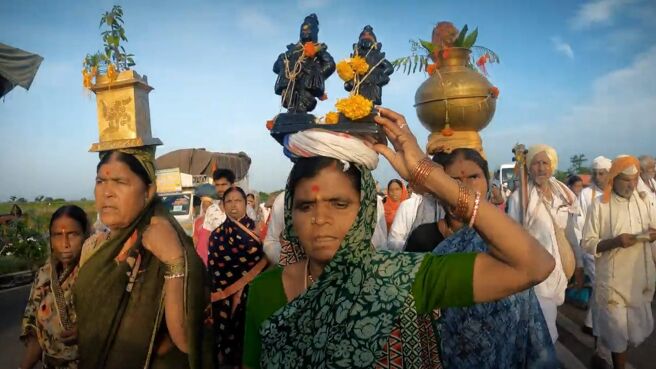 Pandharpur Wari- In the Footsteps of the Saints season 1 episode 1 on Discovery Plus