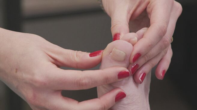 My Feet Are Killing Me season 1 episode 26 on DiscoveryPlus