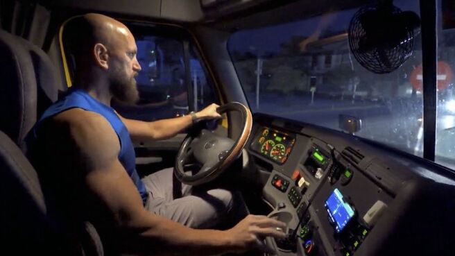 18 Wheels Across Vietnam season 1 episode 2 on Discovery Plus