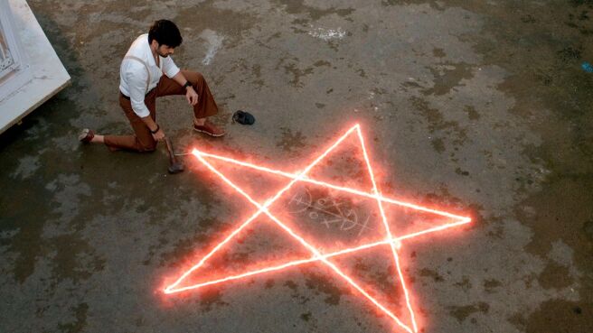 Aami Dakini season 1 episode 31 on Sony LIV