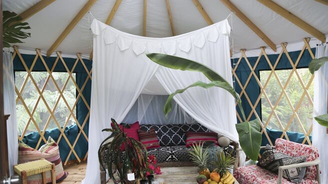 Love Yurts season 1 episode 4 on Discovery Plus