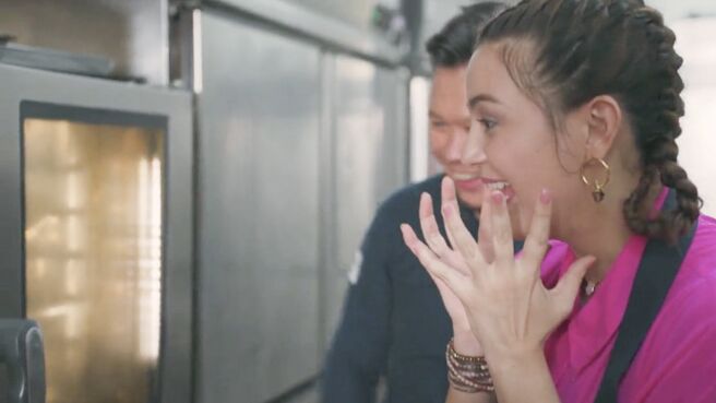 Star vs. Food: Malaysia season 1 episode 5 on Discovery Plus