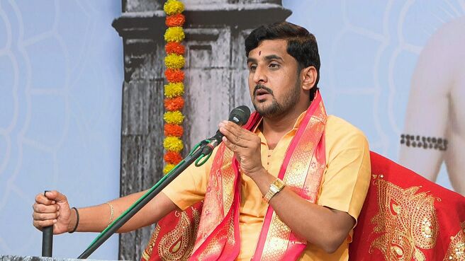 Gajar Kirtanacha Sohala Anandacha season 1 episode 15 on Zee5