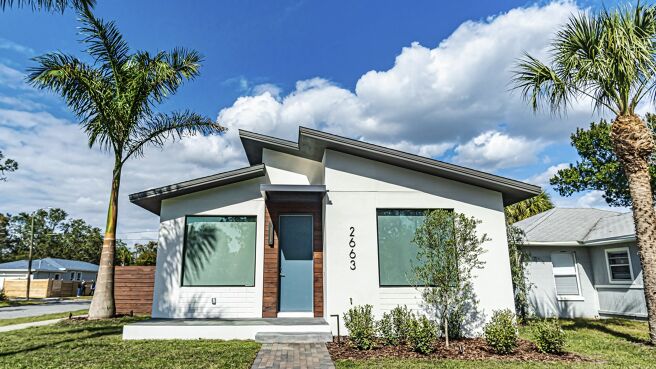 100 Day Dream Home season 2 episode 6 on Discovery Plus