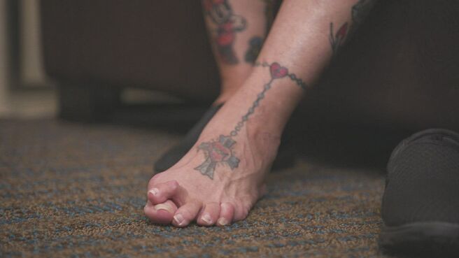 My Feet Are Killing Me season 1 episode 18 on DiscoveryPlus