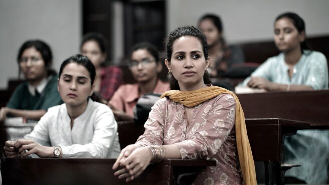 Garmi season 1 episode 2 on SonyLIV