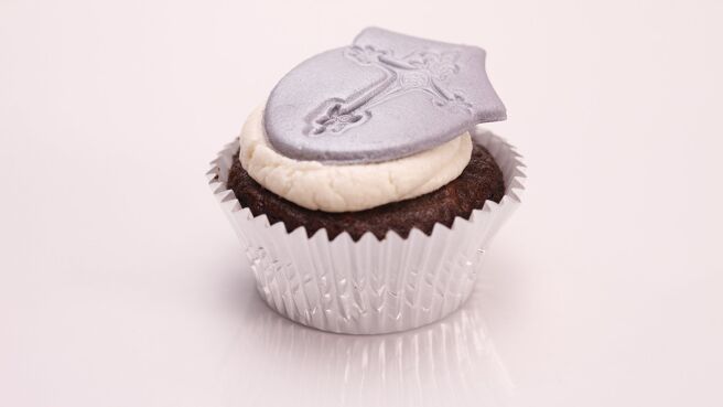 Cupcake Wars season 5 episode 9 on DiscoveryPlus