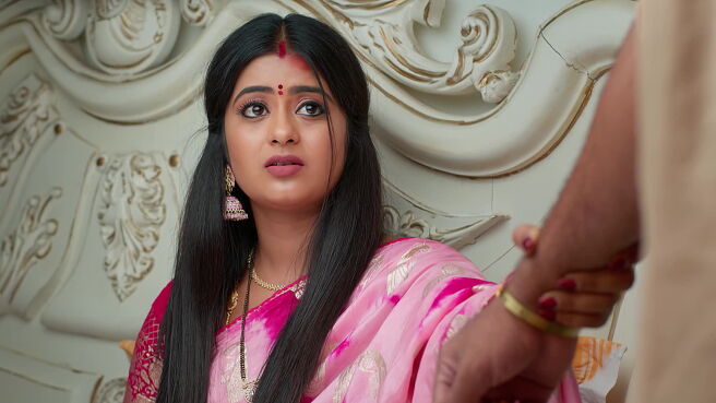 Aval Varuvala season 1 episode 80 on Zee5