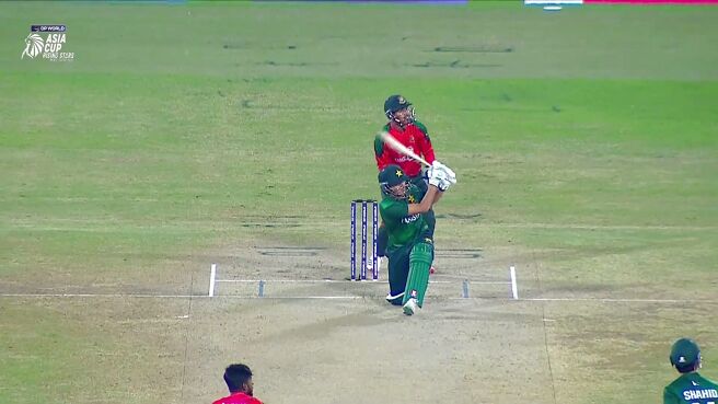 Six! Masood Slog Sweeps It Over The Fence For A Maximum on Sony LIV