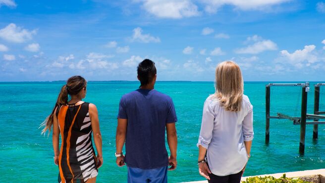 Bahamas Life season 1 episode 2 on Discovery Plus