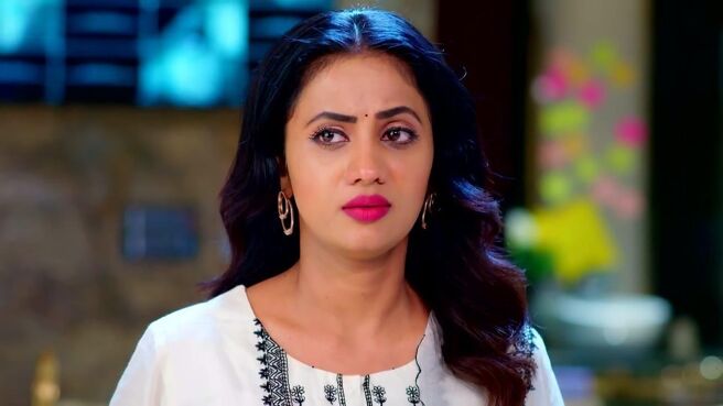 Jagadhatri season 1 episode 16 on Zee5
