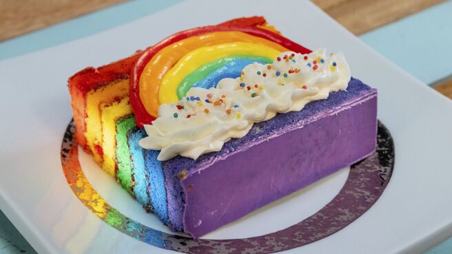 Summer Baking Championship season 1 episode 6 on Discovery Plus