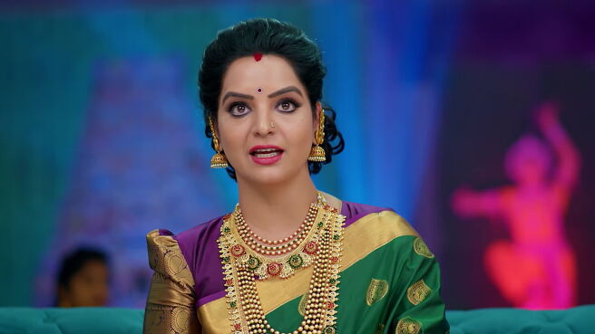Kudumbasametham season 1 episode 31 on Zee5