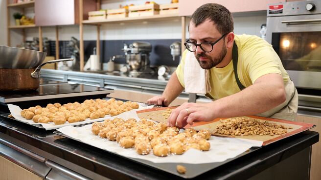 The Next Baking Master: Paris season 1 episode 4 on Discovery Plus
