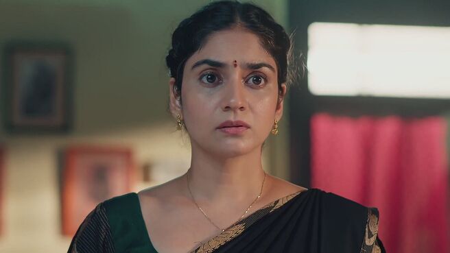 Auto Vijayashanthi season 1 episode 16 on Zee5
