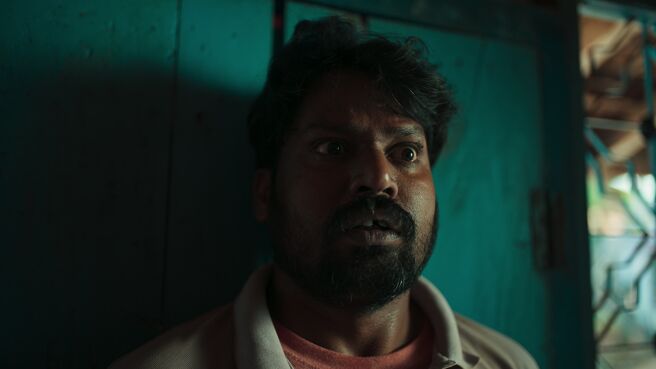 Devkhel season 1 episode 3 on Zee5