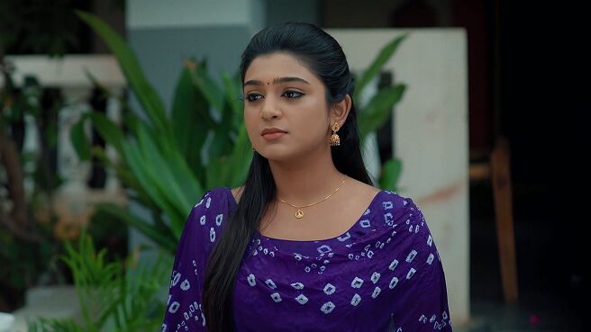 Auto Vijayashanthi season 1 episode 6 on Zee5