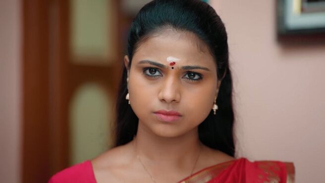 Mounam Pesiyadhe season 1 episode 1 on Zee5