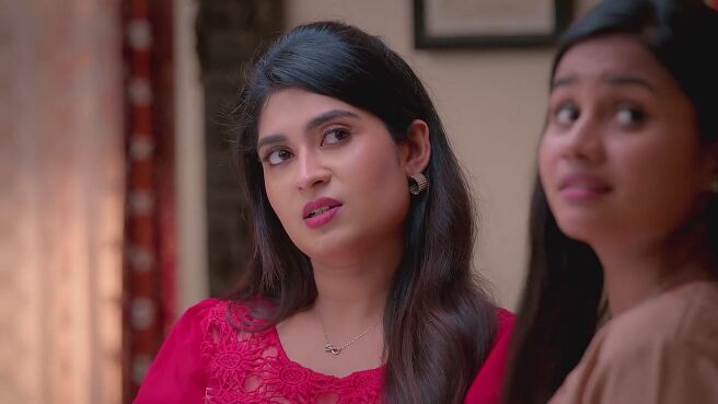 Ayali season 1 episode 8 on Zee5
