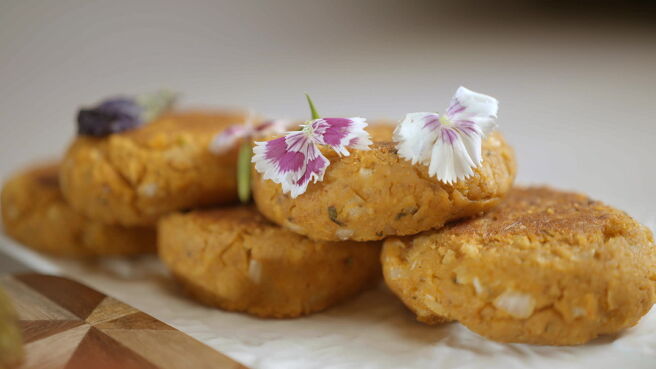 Tyohar Khana Aur Kahaniyaan season 1 episode 3 on Zee5