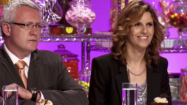 Cupcake Wars season 5 episode 13 on DiscoveryPlus