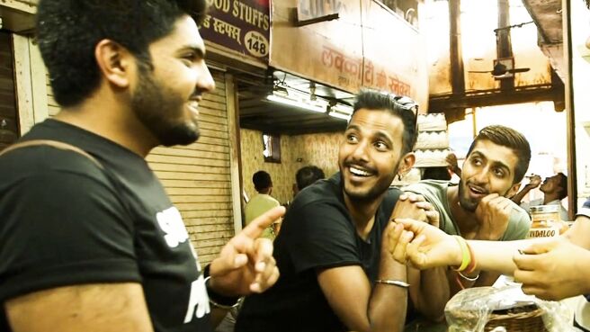 Italiani Made In India season 1 episode 8 on DiscoveryPlus
