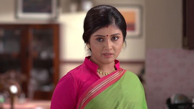 Puber Moyna season 1 episode 1 on Zee5