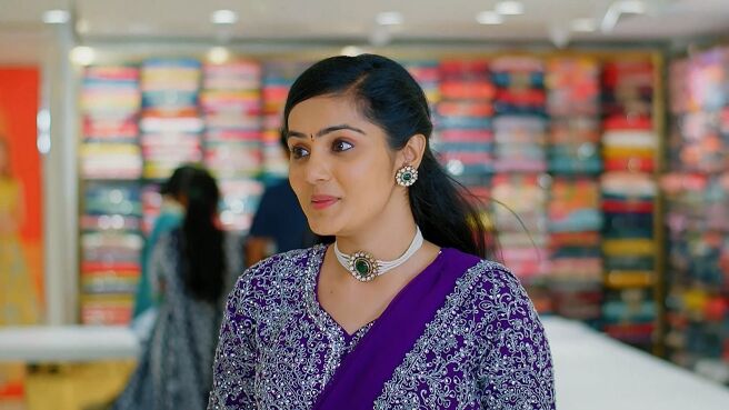 Kudumbasametham season 1 episode 23 on Zee5