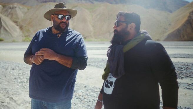 Star vs. Food: Survival season 1 episode 1 on Discovery Plus