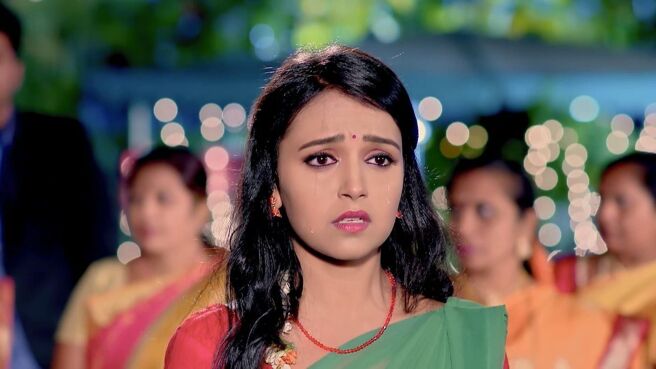 Parinayam season 1 episode 7 on Zee5