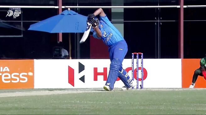 Four! Faisal’s Elegant Push Finds The Gap At Mid-Off on Sony LIV