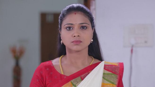 Mounam Pesiyadhe season 1 episode 18 on Zee5