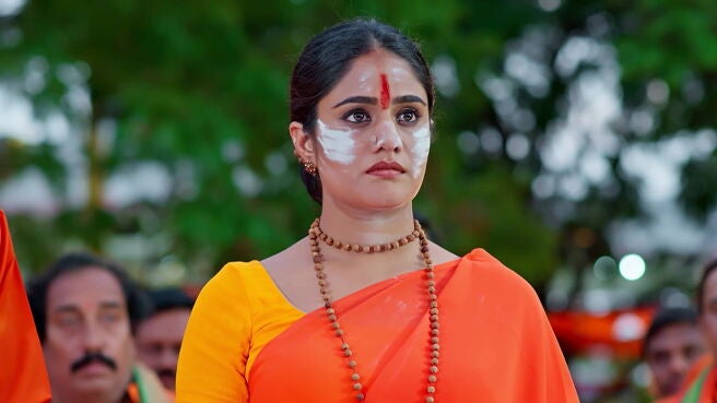 Smart Play - Jagadhatri season 1 episode 37 on Zee5