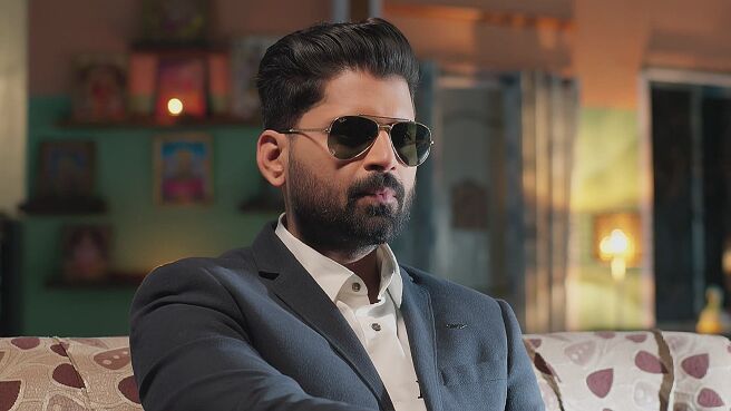 Tere Chehre Se Nazar Nahi Hatati season 1 episode 8 on Zee5