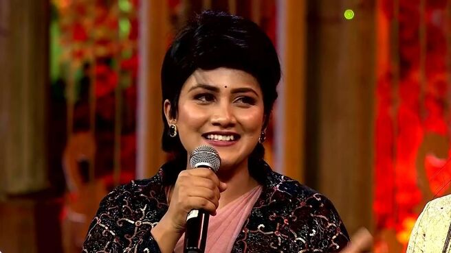 ZEE Kannada Kutumba Awards 2023 season 1 episode 2 on Zee5