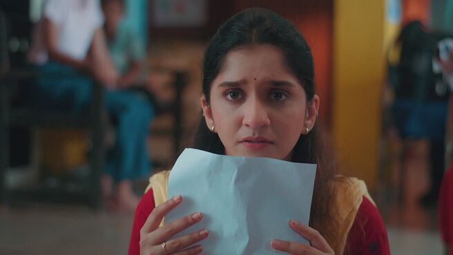 Taarini season 1 episode 8 on Zee5