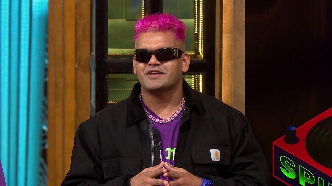 Ideabaaz season 1 episode 6 on Zee5