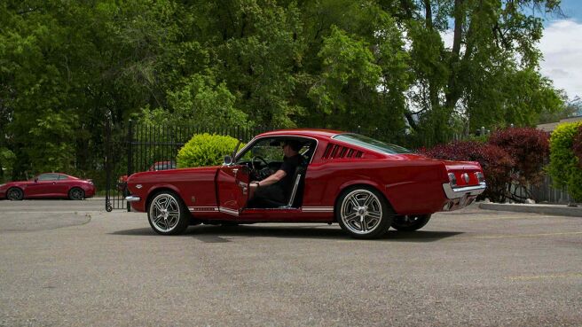 Bitchin' Rides season 7 episode 3 on Discovery Plus