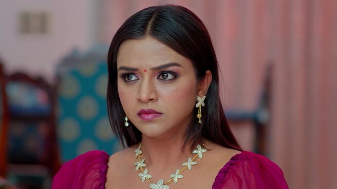Aval Varuvala season 1 episode 72 on Zee5