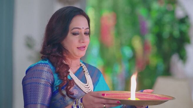 Gowri season 1 episode 2 on Zee5